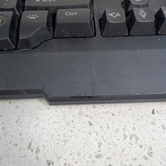 Tt Esports Keyboard Model KB-CMC-PLBL Gold And Black Missing Foot - Picture 5 of 7